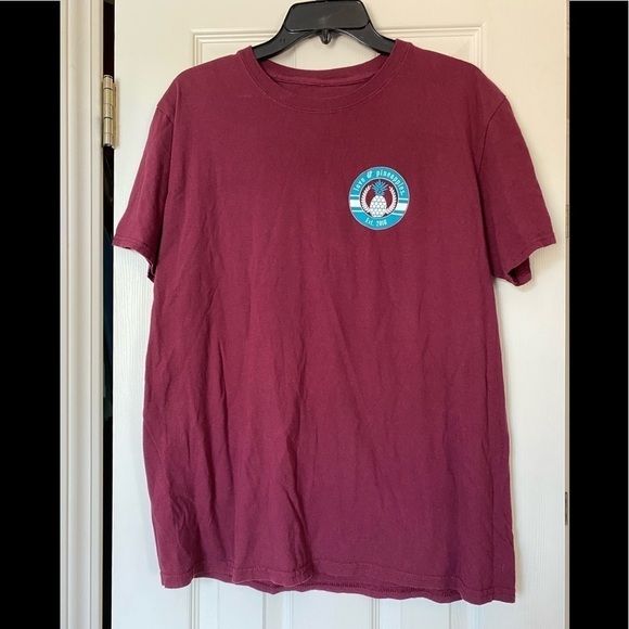 Love & Pineapples Maroon Size Large Tee - Picture 2 of 4